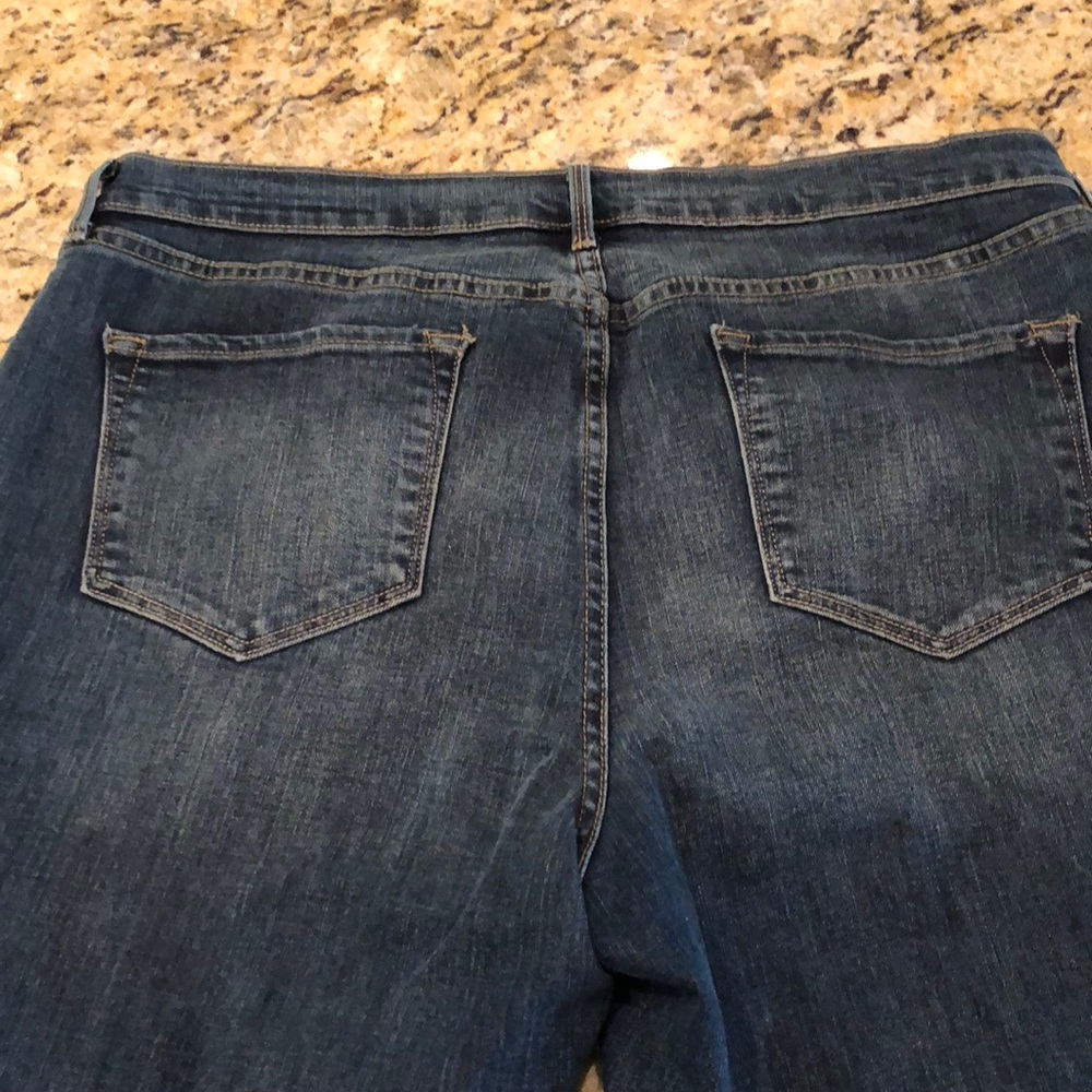 Jeans - Picture 2 of 3